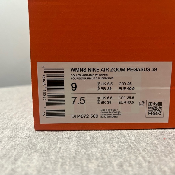 Nike Air Zoom Pegasus 39 Doll Black Purple Women's Size 9 DH4072-500 - Picture 11 of 11